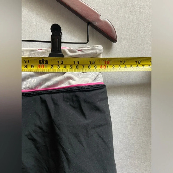 Lululemon Athletica wet  dry swim running shorts Sz 10 - Picture 6 of 8